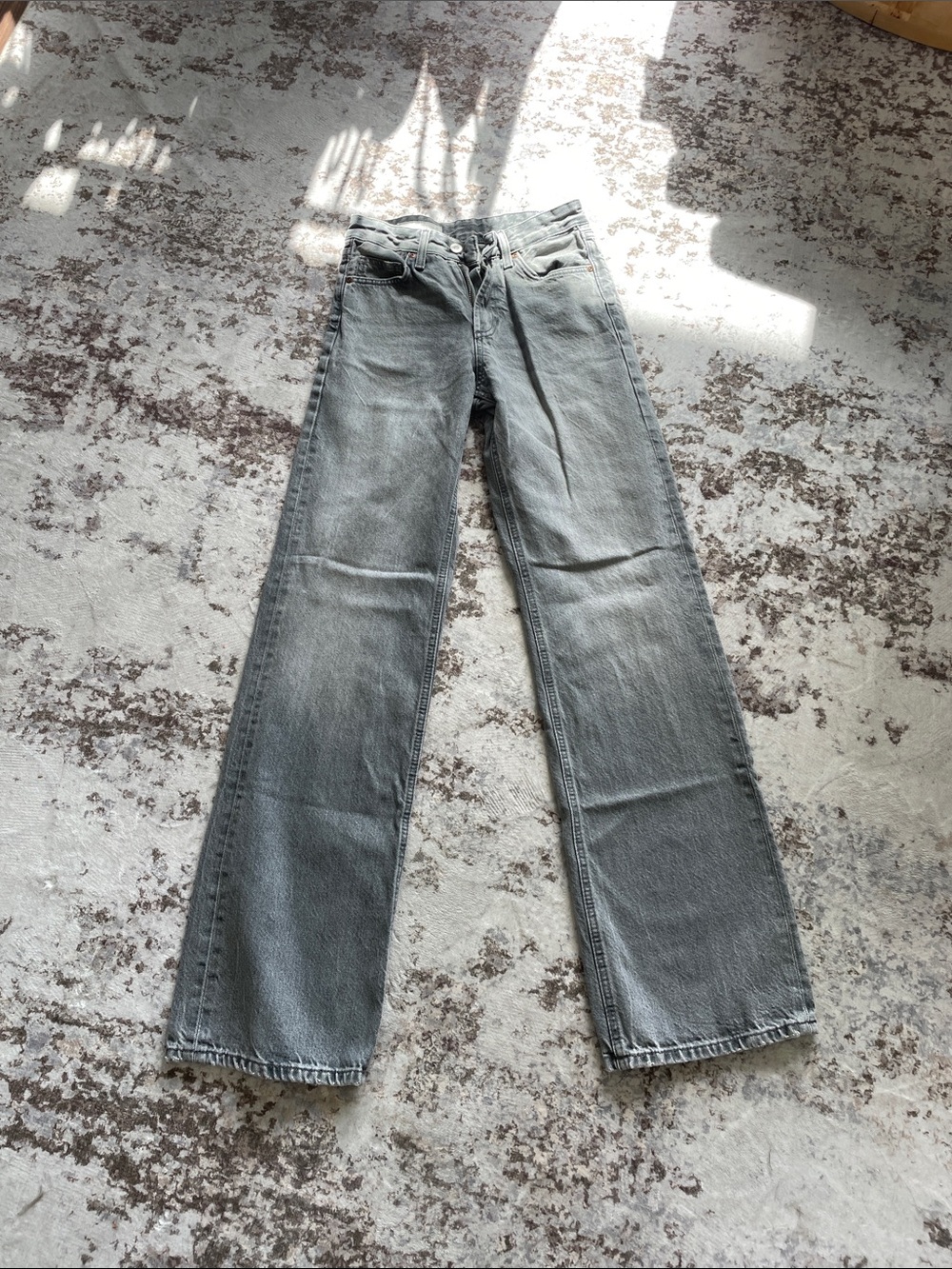 Zara Women’s Jeans in Washed Gray